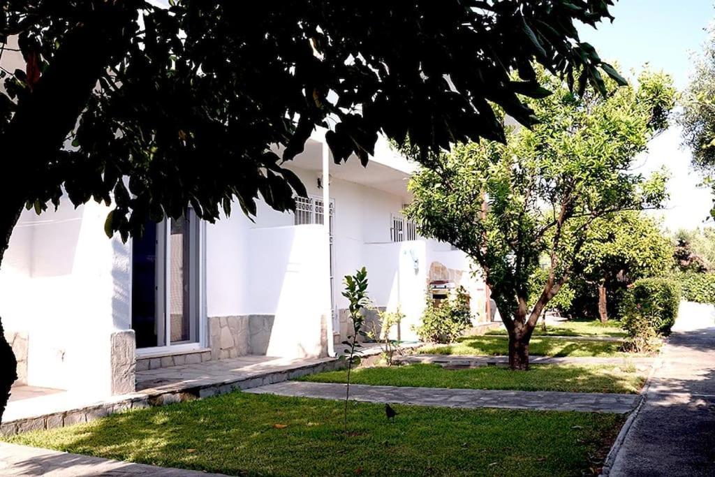 Three Sisters House Villa Мола Калива Екстериор снимка
